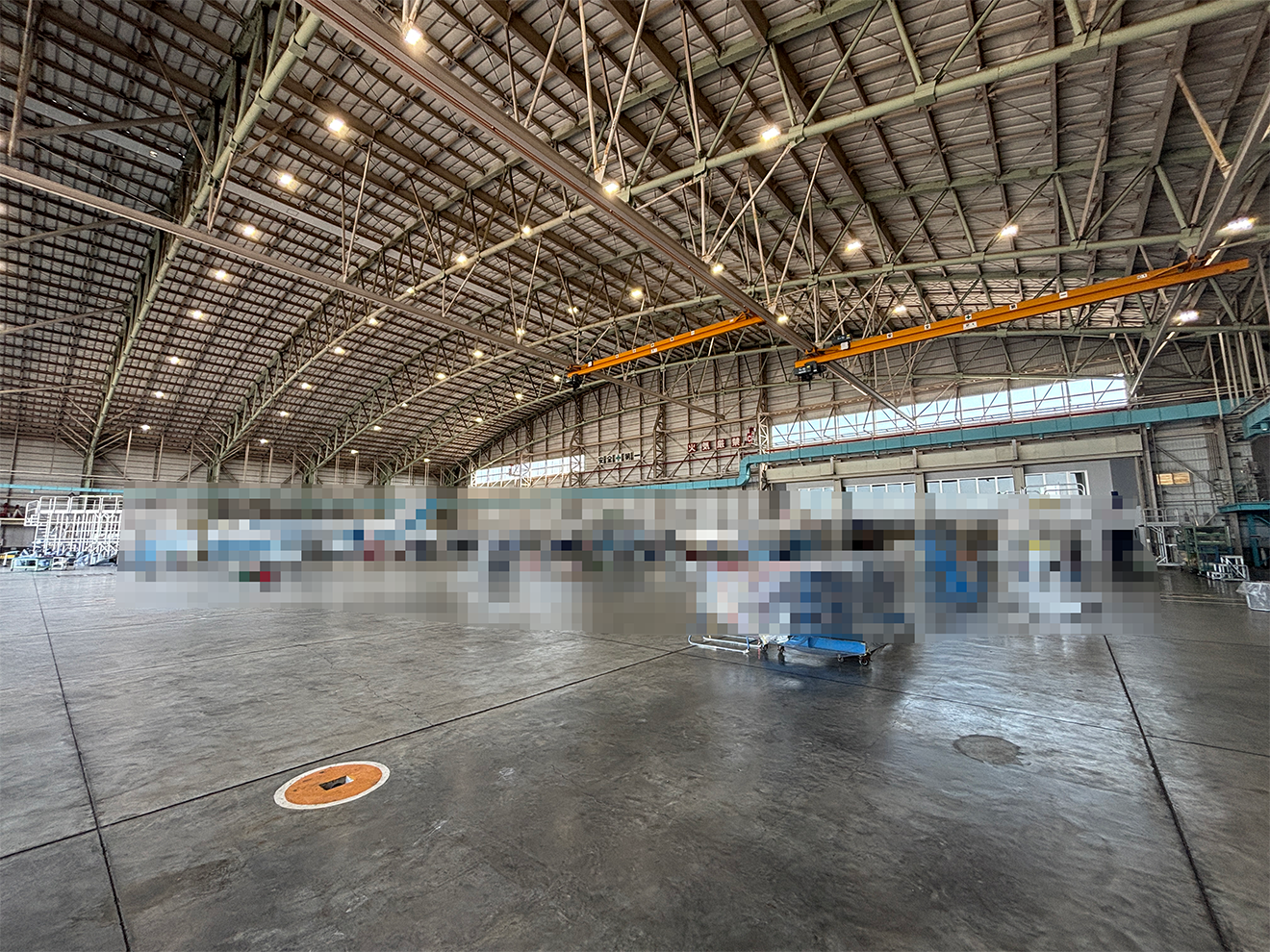 SDJ格納庫　内観